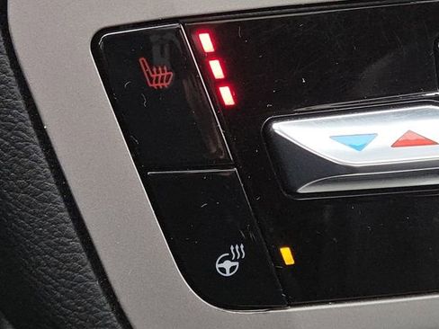 Used 2023 Ford Explorer XLT w/ Equipment Group 202A image 8