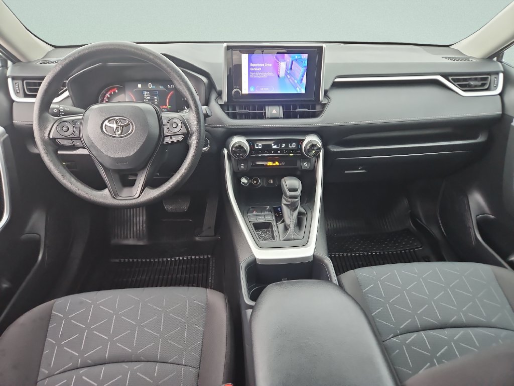Used 2025 Toyota RAV4 XLE FWD image 11