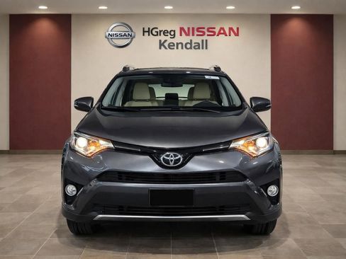 Used 2018 Toyota RAV4 XLE FWD image 5
