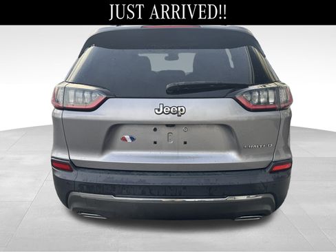 Used 2019 Jeep Cherokee Limited w/ Luxury Group image 4
