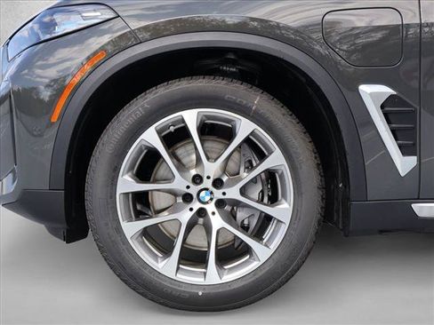 Used 2026 BMW X5 xDrive50e AWD/4WD image 10