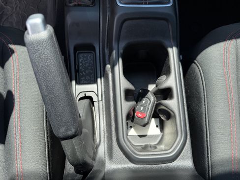 Used 2020 Jeep Gladiator Rubicon AWD/4WD image 30