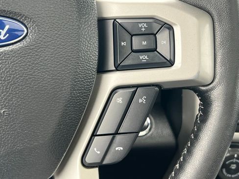 Used 2019 Ford F150 Lariat AWD/4WD image 40