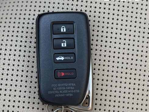 Used 2018 Lexus ES 350 w/ Navigation System Package image 29