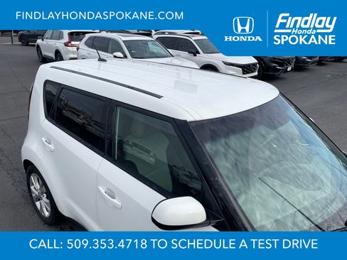 Used 2016 Kia Soul + image 6