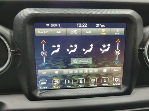 Used 2021 Jeep Wrangler Unlimited Sahara image 43