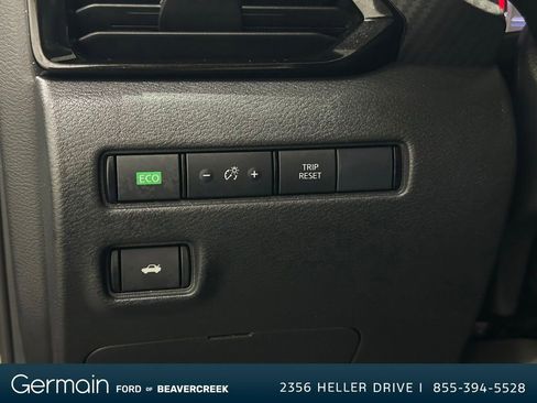 Used 2025 Nissan Sentra SV image 25