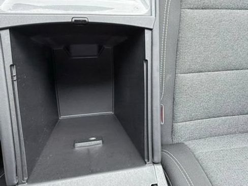 Used 2025 GMC Acadia Elevation FWD image 36