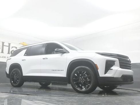 New 2026 Chevrolet Traverse LT w/ Midnight/Sport Edition FWD image 2