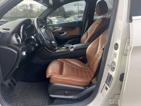 Used 2017 Mercedes-Benz GLC 300 300 image 16
