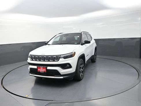 Used 2024 Jeep Compass Limited AWD/4WD image 38