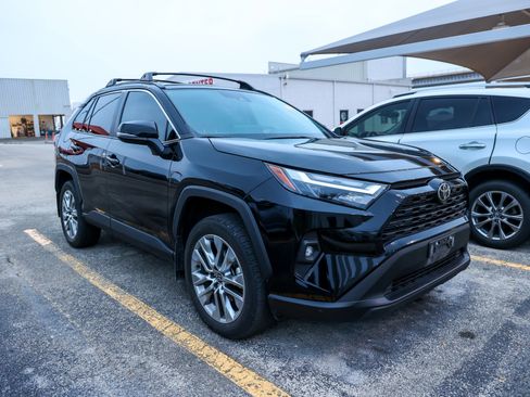 Used 2024 Toyota RAV4 XLE Premium w/ Weather Package FWD image 6
