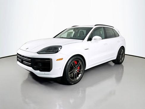 New 2026 Porsche Cayenne Turbo AWD/4WD image 1