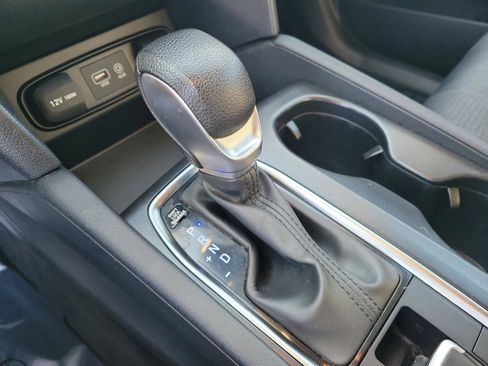 Used 2019 Hyundai Santa Fe SE image 30