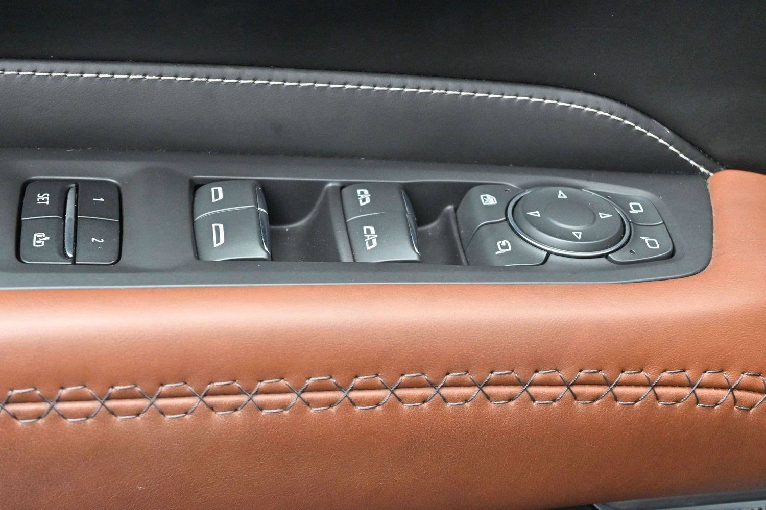 Used 2023 GMC Yukon Denali Ultimate AWD/4WD image 22
