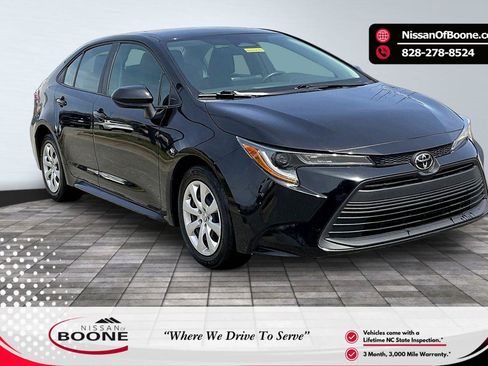 Used 2024 Toyota Corolla LE FWD image 1
