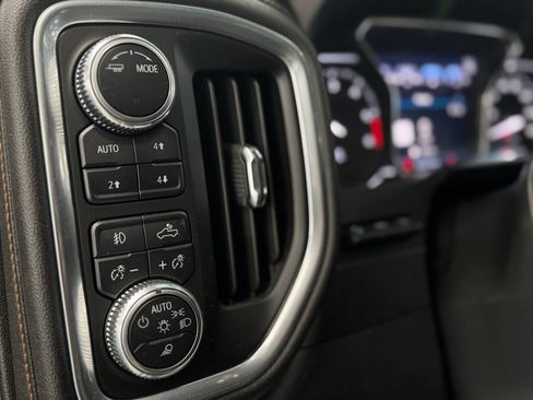 Used 2021 GMC Sierra 1500 AT4 w/ AT4 Value Package AWD/4WD image 17