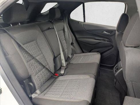 Used 2024 Chevrolet Equinox LT FWD image 20