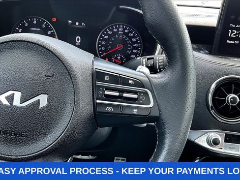 Used 2023 Kia Stinger GT-Line w/ Sun & Sound Package AWD/4WD image 16