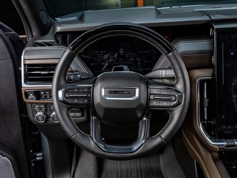 Used 2026 GMC Yukon XL Denali Ultimate image 19