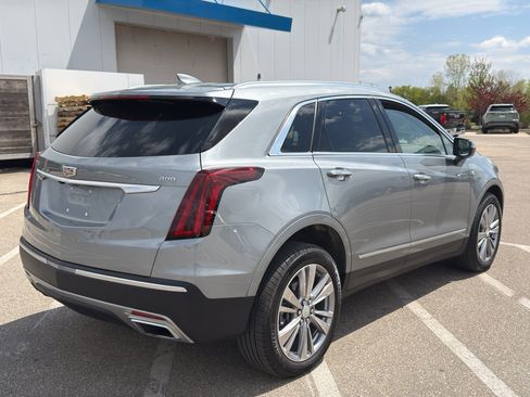 Used 2024 Cadillac XT5 Premium Luxury w/ LPO, Floor Liner Package AWD/4WD image 5