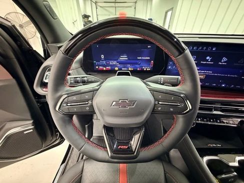 Certified 2024 Chevrolet Traverse RS image 12