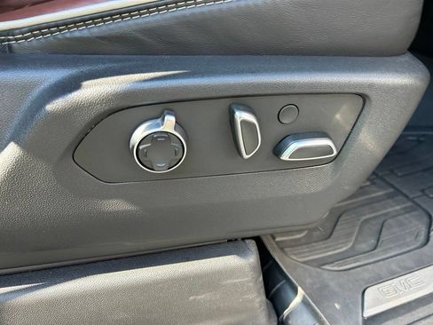 Used 2024 GMC Sierra 2500 Denali Ultimate AWD/4WD image 57