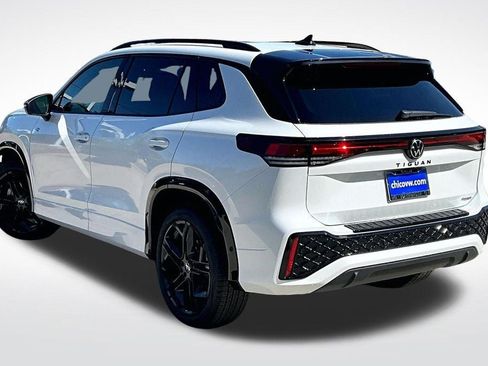 New 2026 Volkswagen Tiguan SE R-Line AWD/4WD image 13