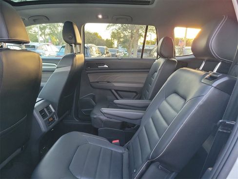 Used 2023 Volkswagen Atlas SEL Premium image 8