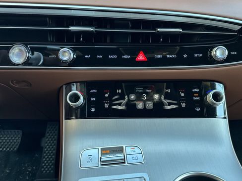 New 2026 Genesis GV70 2.5T Advanced image 14