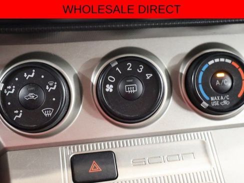 Used 2009 Scion xB FWD image 19