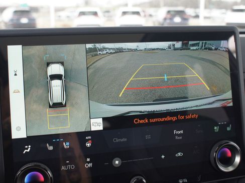 Used 2026 Lexus GX 550 w/ Cold Area Package image 7