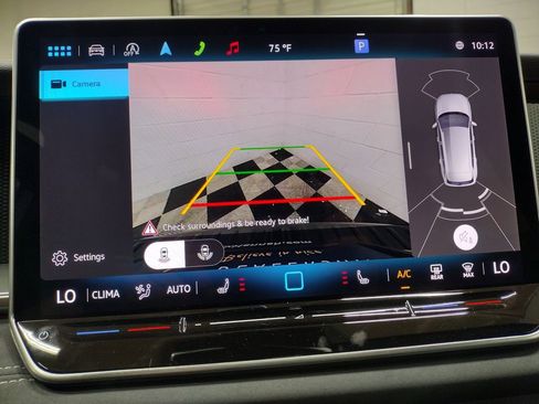 New 2025 Volkswagen Tiguan SE R-Line image 11