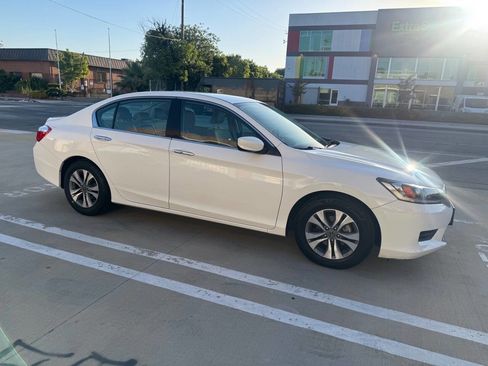 Used 2015 Honda Accord LX image 4