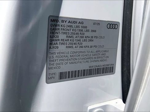 Used 2025 Audi Q5 Premium AWD/4WD image 34
