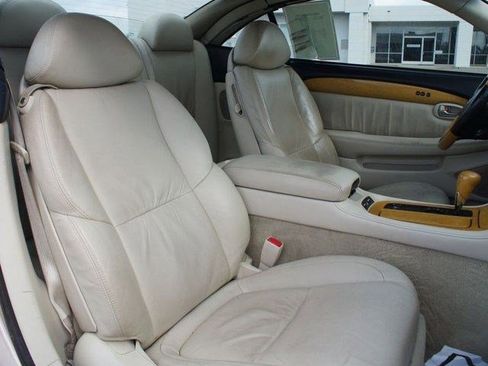 Used 2003 Lexus SC 430 Convertible image 15