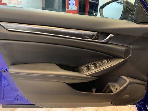 Used 2022 Honda Accord Sport image 14