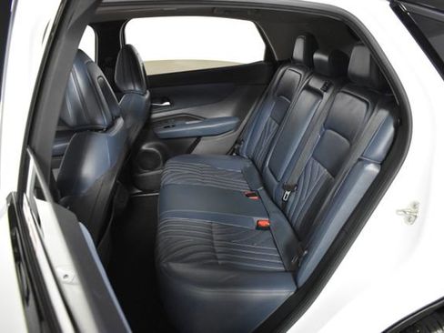 Certified 2023 Nissan Ariya AWD/4WD image 31