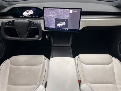Used 2022 Tesla Model S Plaid image 14