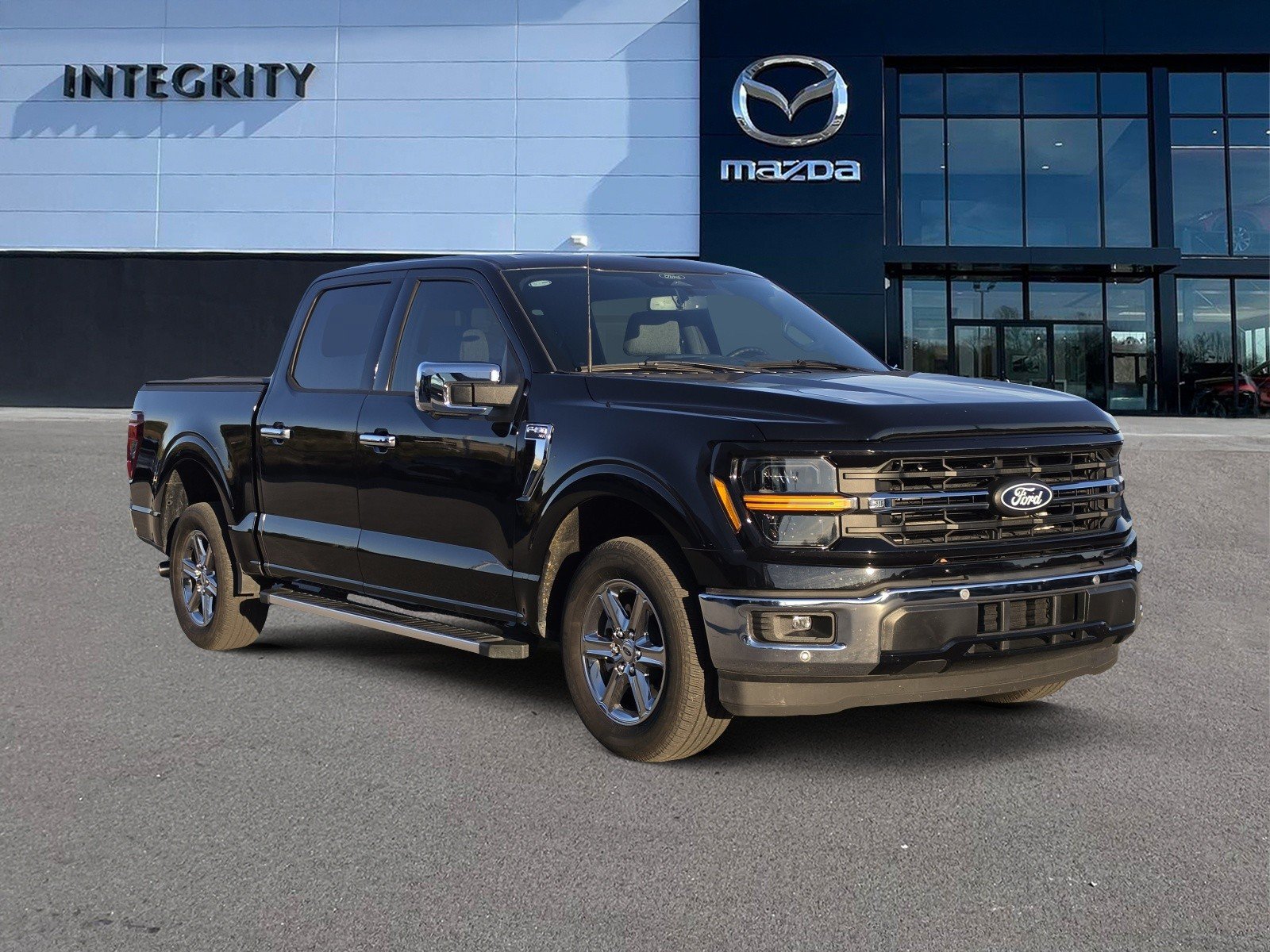 Used 2025 Ford F150 XLT w/ Equipment Group 302A MID RWD image 1