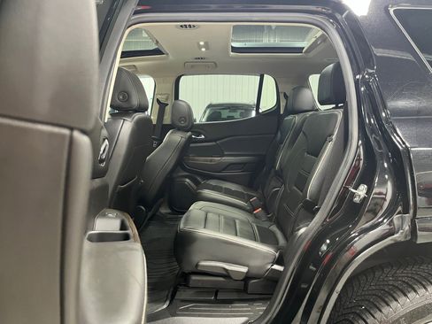 Certified 2023 GMC Acadia Denali w/ Denali Ultimate Package image 11