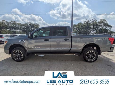 Used 2019 Nissan Titan PRO-4X w/ Pro-4x Convenience Package AWD/4WD image 6