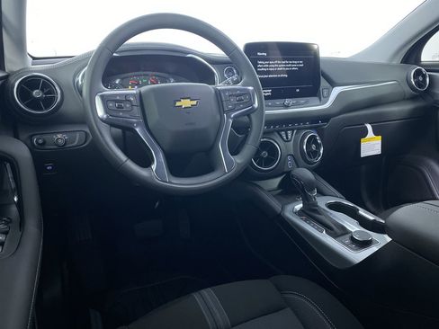 New 2026 Chevrolet Blazer LT w/ Convenience Package image 2