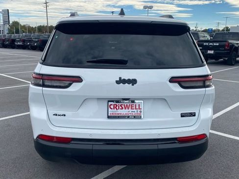 New 2025 Jeep Grand Cherokee L Altitude image 6