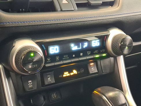 Certified 2023 Toyota RAV4 SE image 16