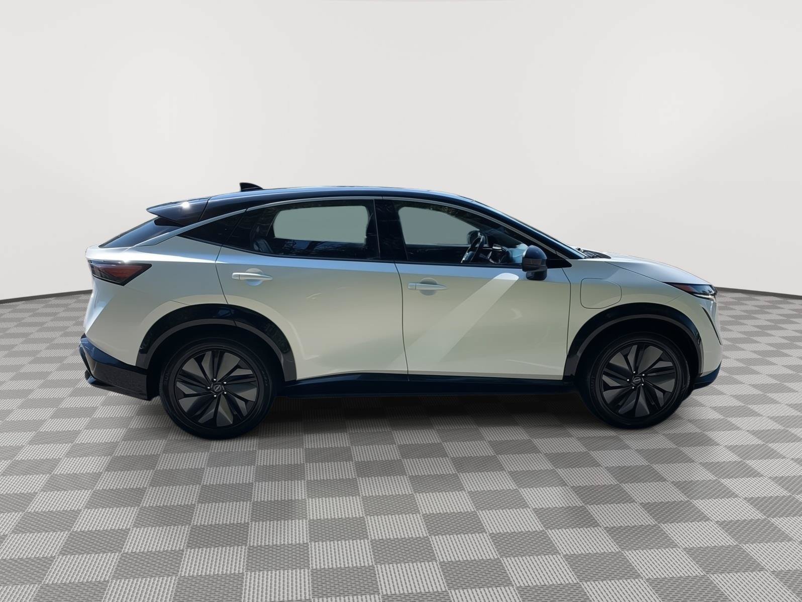 Certified 2024 Nissan Ariya FWD image 6