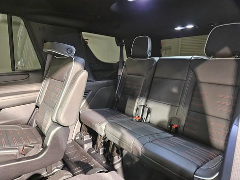 Used 2025 GMC Yukon AT4 Ultimate image 32