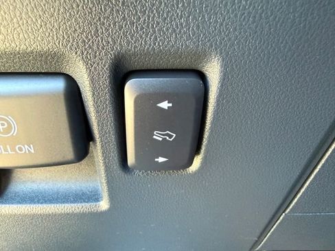 Used 2022 Ford F150 XLT w/ Equipment Group 302A High image 18