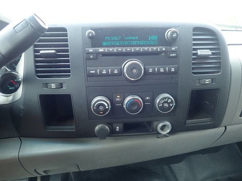 Used 2012 GMC Sierra 2500 W/T w/ Snow Plow Prep Package image 5