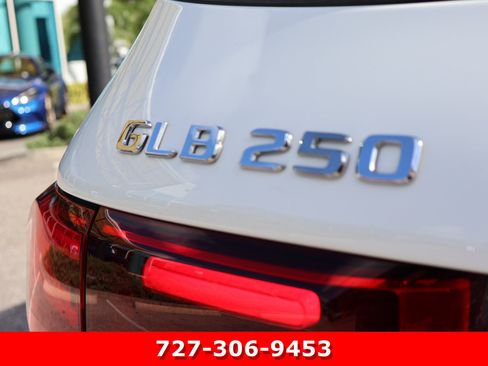 Certified 2025 Mercedes-Benz GLB 250 image 8